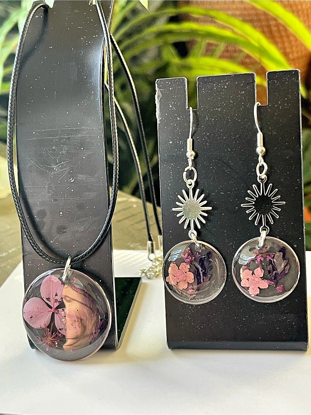 Floral Pendant Necklace & Earrings Pink & Black